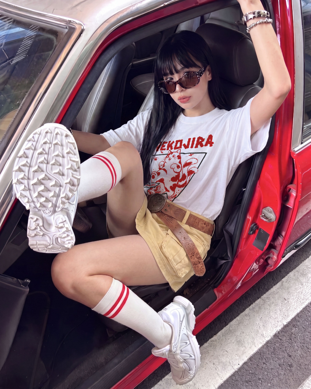 Nekojira_V1_White_Shirt.png